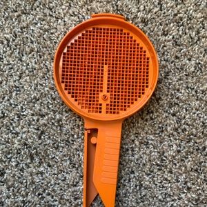 Tupperware Flour Sifter - Vintage Orange - Retro - Kitschy